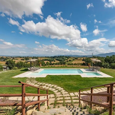In Tuscany With Pool And Hill Views 哥尔顿