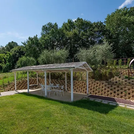 In Tuscany With Pool And Hill Views * 哥尔顿