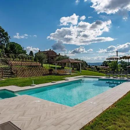 别墅 In Tuscany With Pool And Hill Views