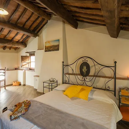别墅 In Tuscany With Pool And Hill Views