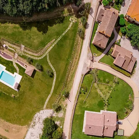 In Tuscany With Pool And Hill Views 哥尔顿