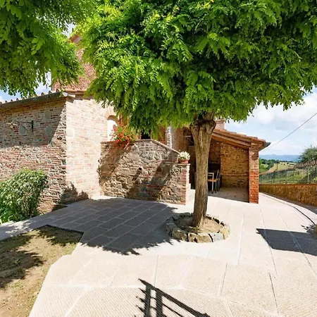 别墅 In Tuscany With Pool And Hill Views