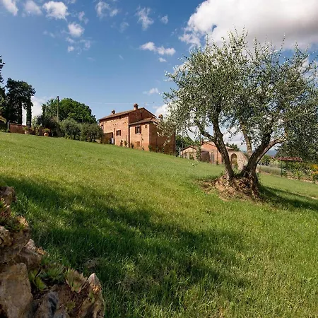 别墅 In Tuscany With Pool And Hill Views 哥尔顿